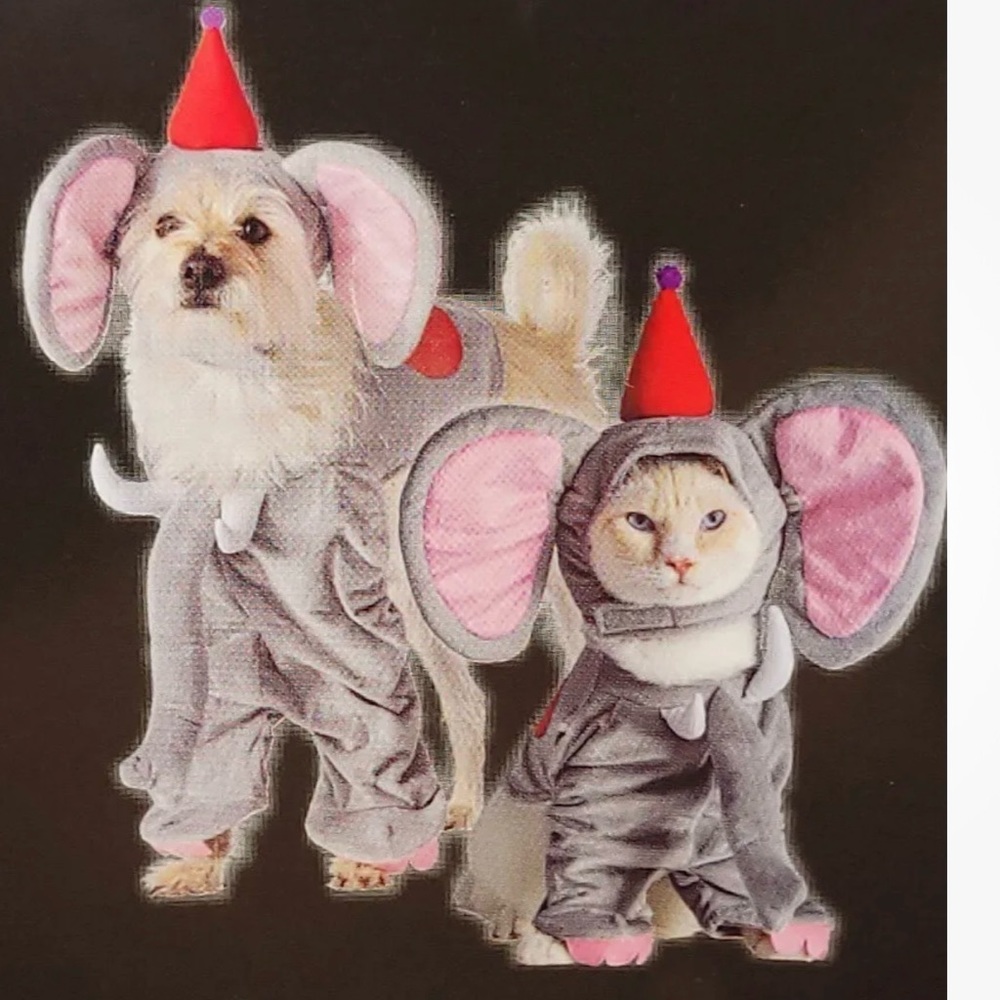 Brand new with no tags elephant costume sz XL